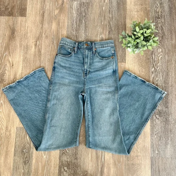 Madewell 11" High Rise Flare Jeans Size 24 - Picture 4 of 10